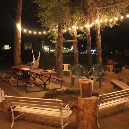 Black Bear Inn ดูบอยส์ ภายนอก รูปภาพ